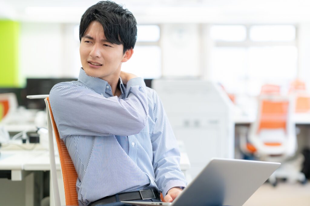 不調の男性