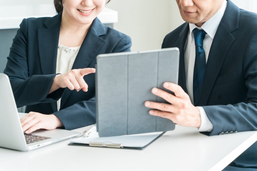タブレットで打ち合わせ