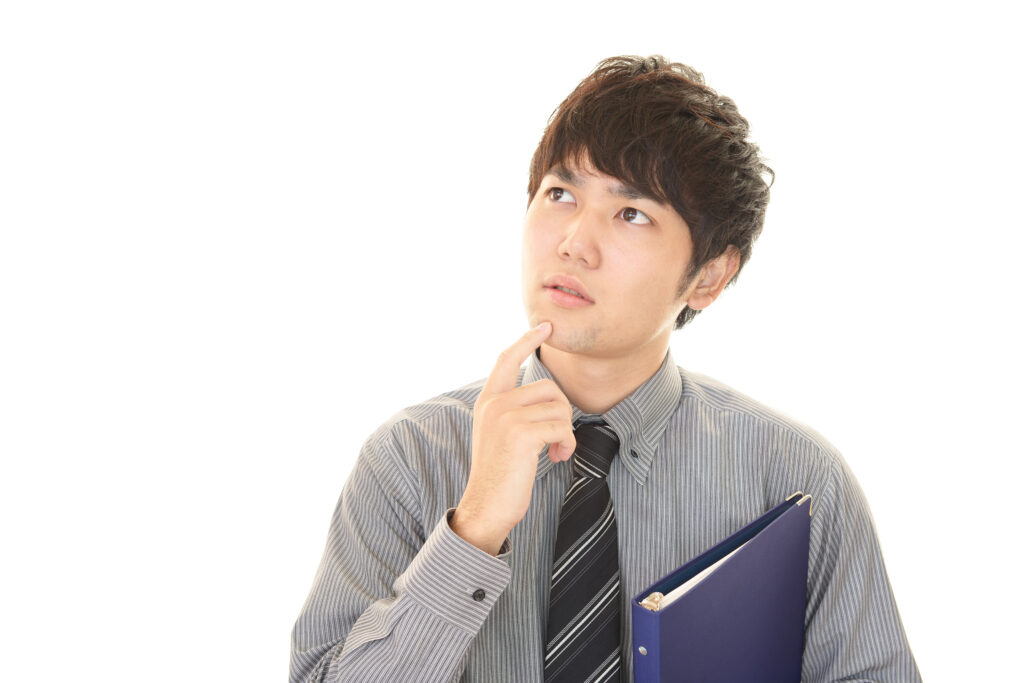 考える男性