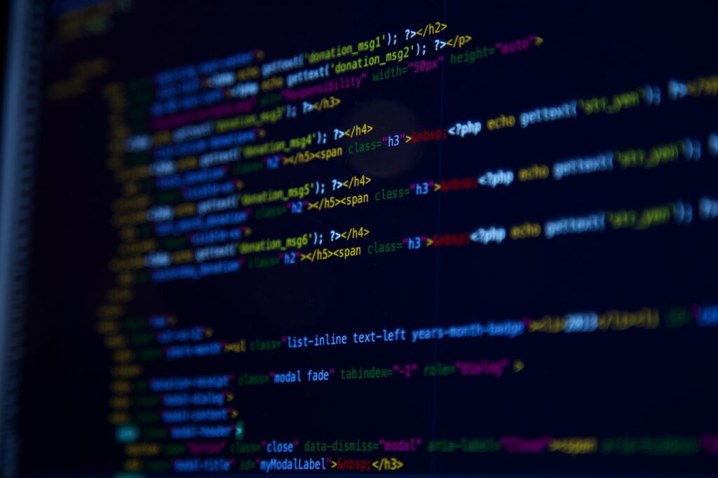 プログラミング中のモニター