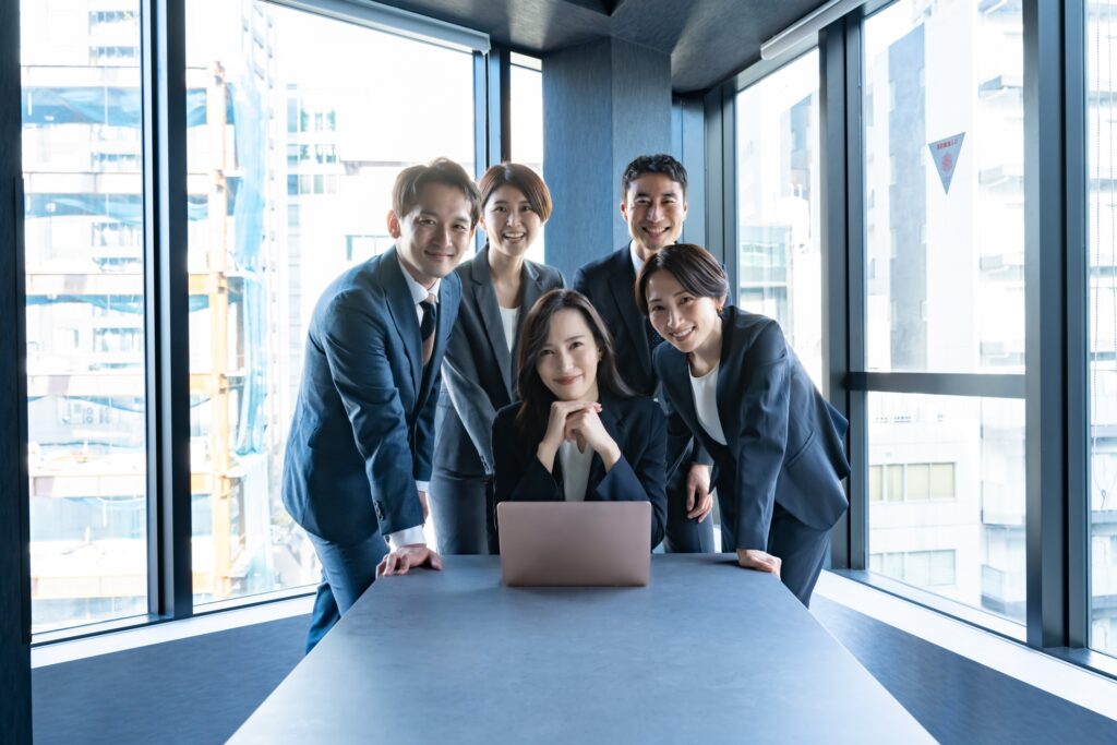 大勢のビジネスマン