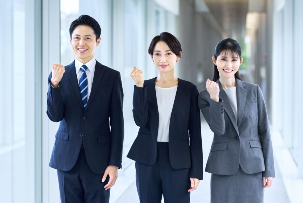 やる気が溢れる男女