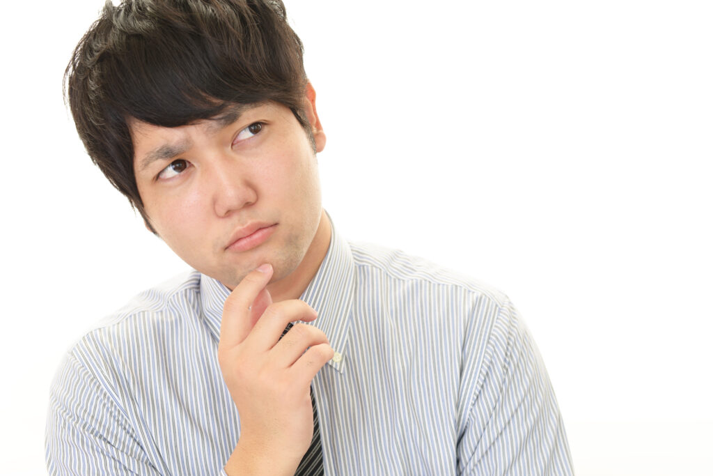 考えるビジネスマン