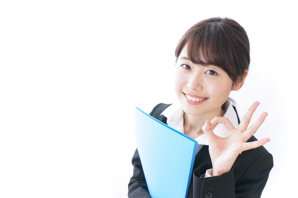 OKを示すビジネスウーマン