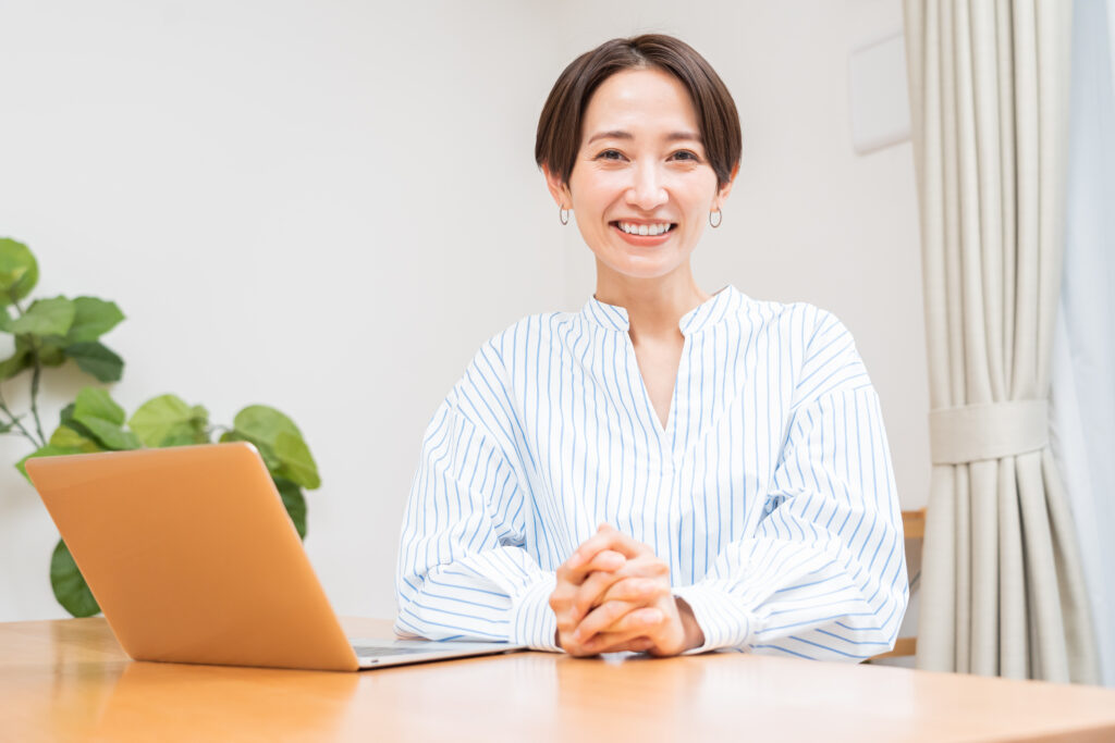 パソコンと女性