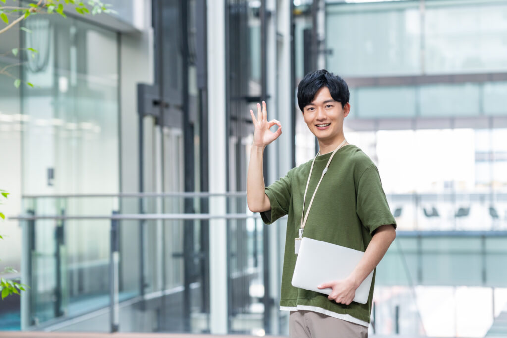 OKサインのエンジニア