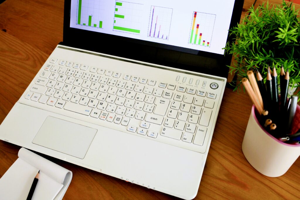 グラフとパソコン