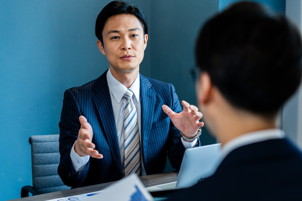 コンサルタント