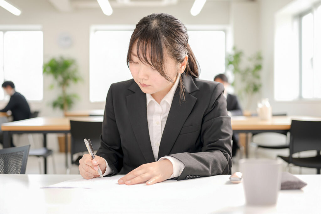 働くビジネスウーマン
