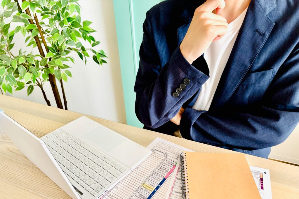 男性の経営判断とデータ分析