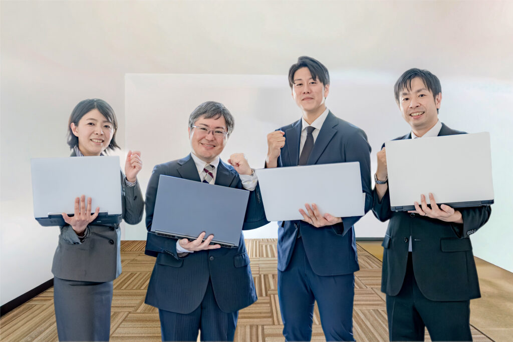 ビジネスチームとPC