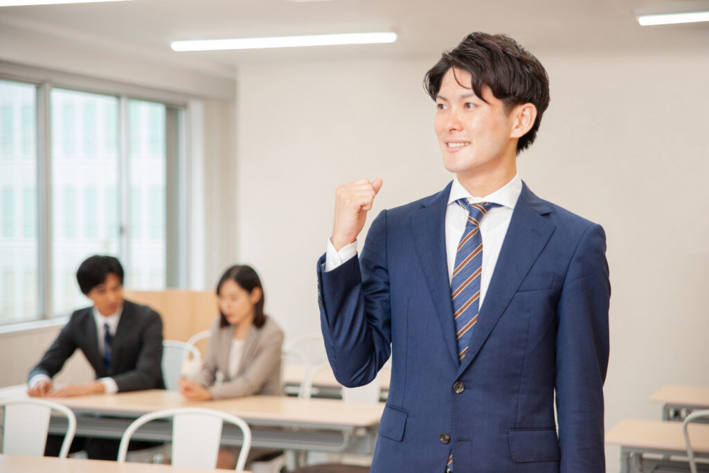 オフィスにいるビジネスマン