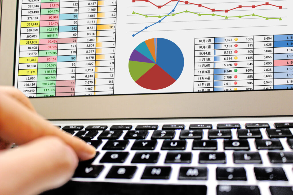 パソコンで資料作