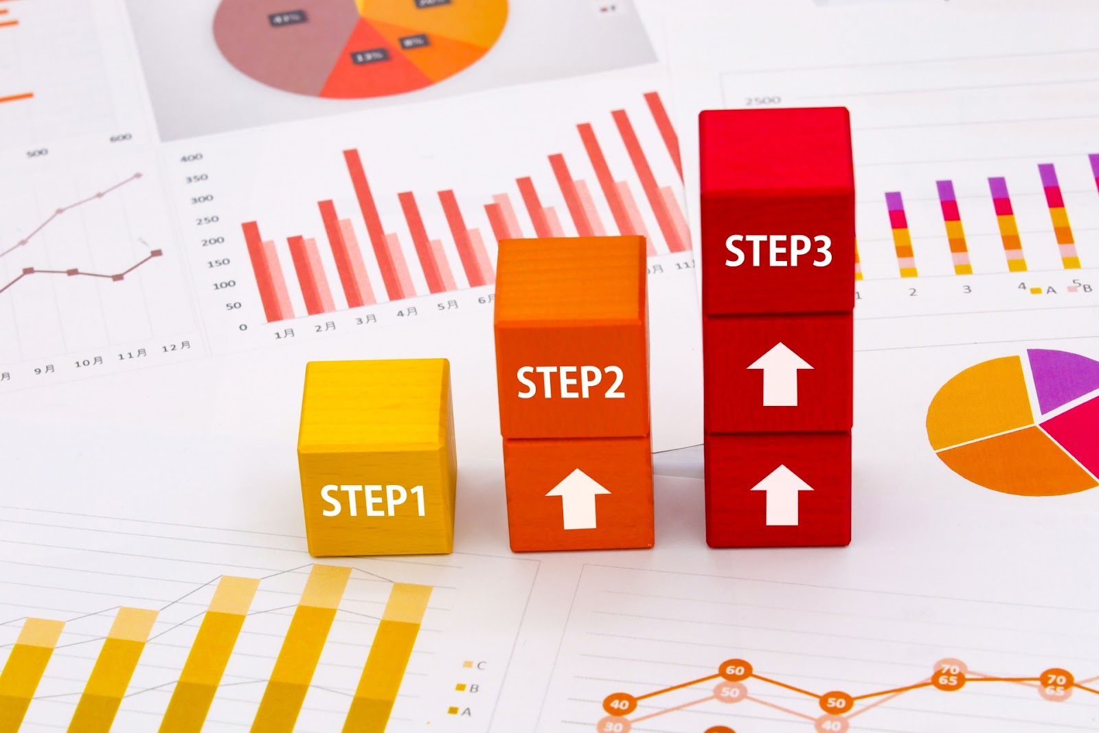 ビジネス資料とステップアップの階段