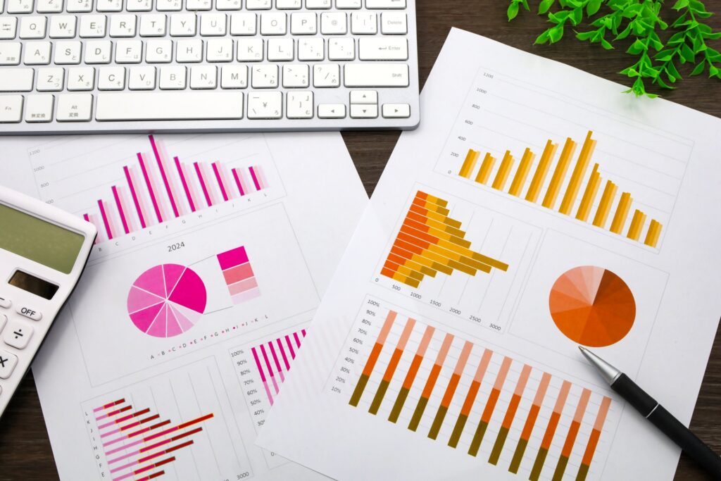 マーケティング資料と統計チャート